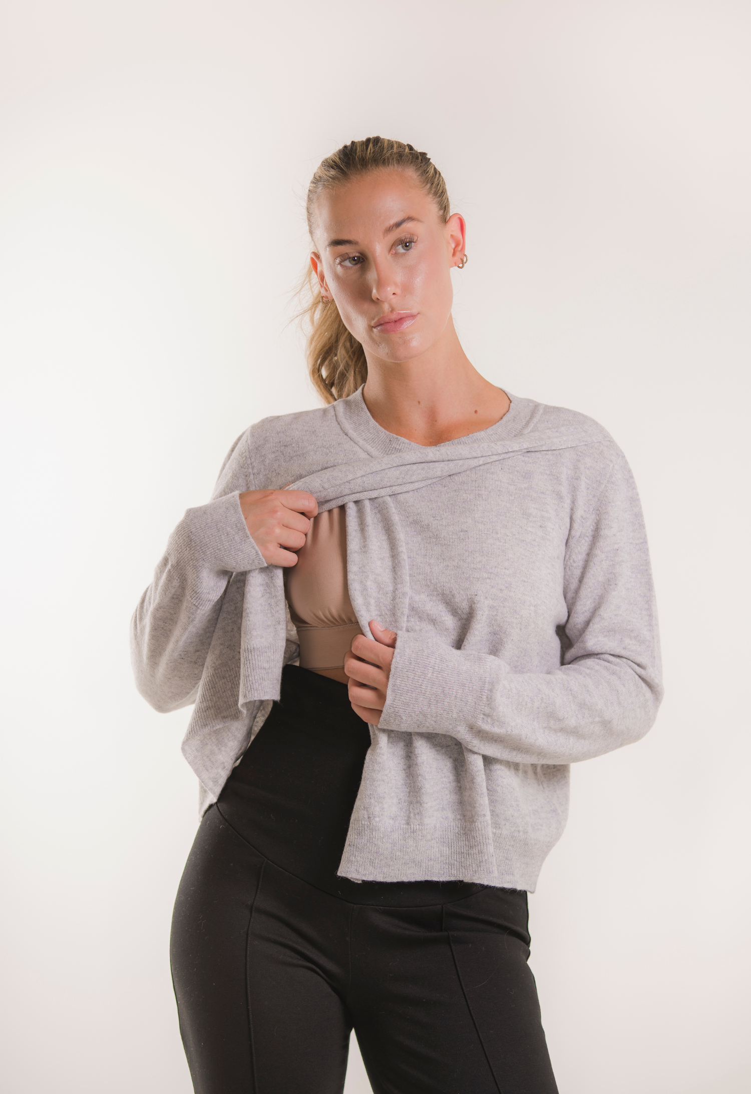 Knitted nursing sweater - Light Grey Melange gallery
